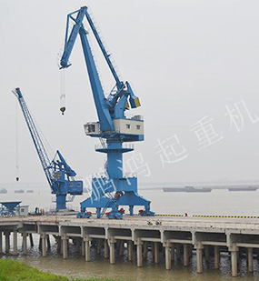 MQ2533 门座式起重机
